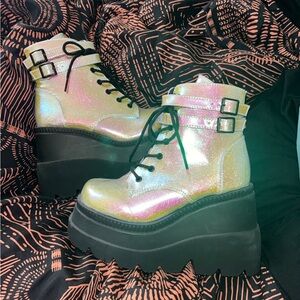 Demonia Platforms, Size 6